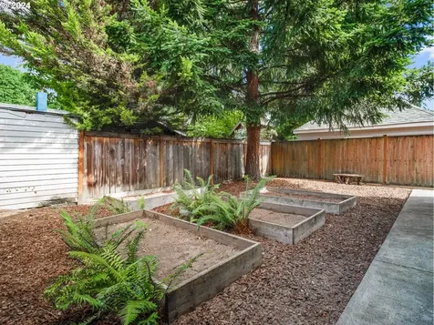 3414 Ne 17th Avenue Portland OR 97212