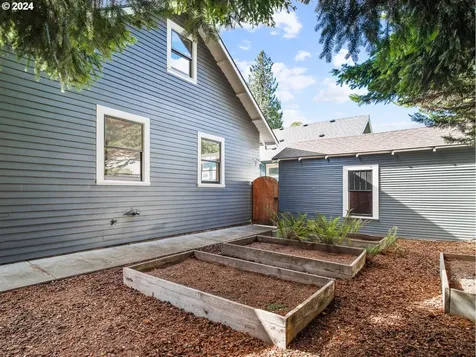 3414 Ne 17th Avenue Portland OR 97212