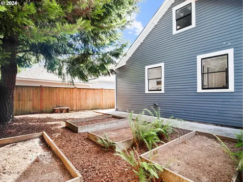 3414 Ne 17th Avenue Portland OR 97212