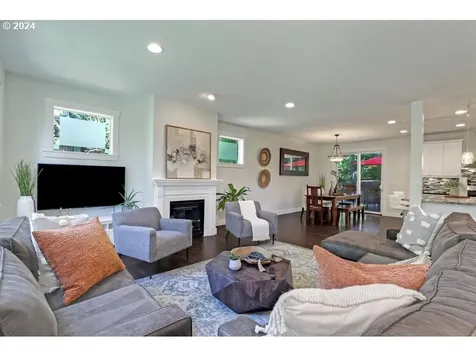 11522 SW 61st Avenue Portland OR 97219