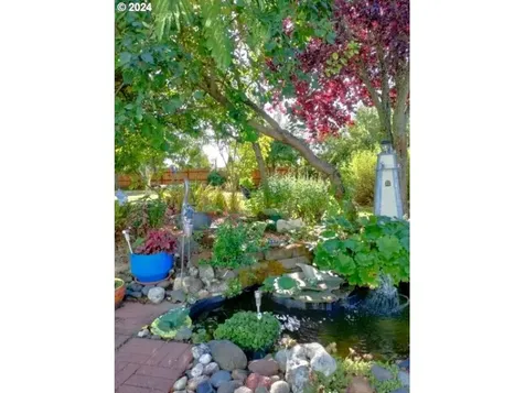1819 Spruce Street Myrtle Point OR 97458