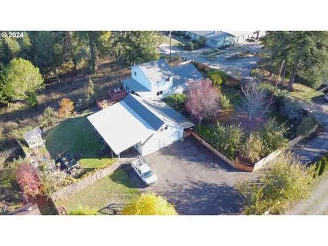 1819 Spruce Street Myrtle Point OR 97458