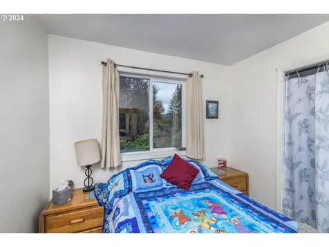 1819 Spruce Street Myrtle Point OR 97458