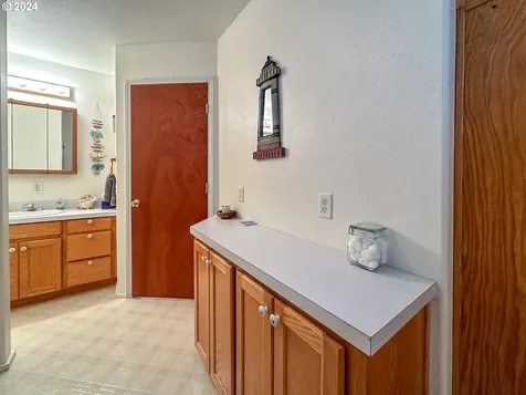 1819 Spruce Street Myrtle Point OR 97458
