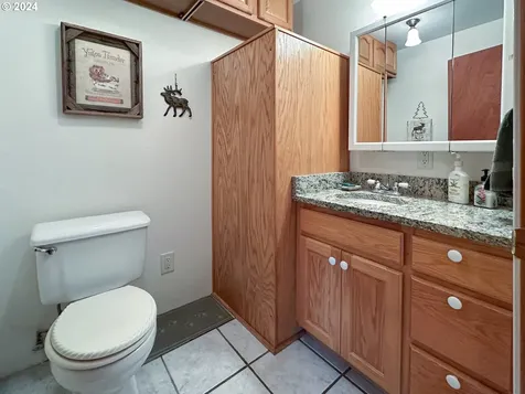 1819 Spruce Street Myrtle Point OR 97458