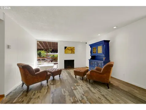 235 W 38th Avenue Eugene OR 97405