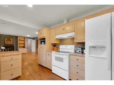 235 W 38th Avenue Eugene OR 97405