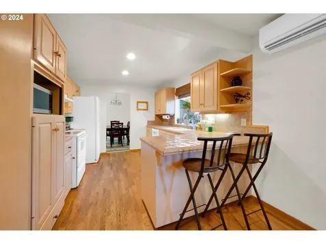 235 W 38th Avenue Eugene OR 97405