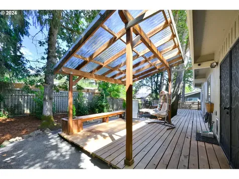 235 W 38th Avenue Eugene OR 97405