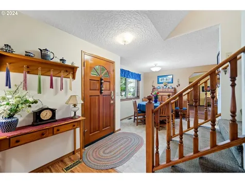 14517 NE 49th Circle Vancouver WA 98682