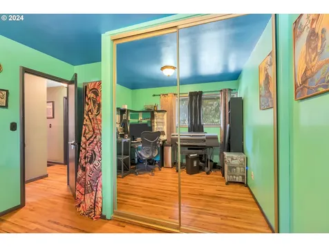 2924 NE 88th Place Portland OR 97220