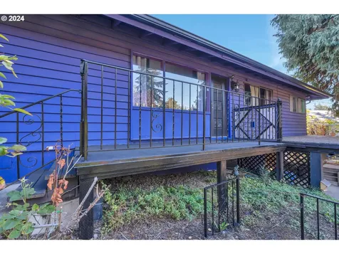 2924 NE 88th Place Portland OR 97220