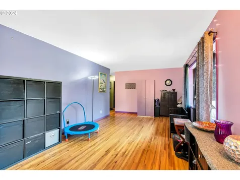 2924 NE 88th Place Portland OR 97220