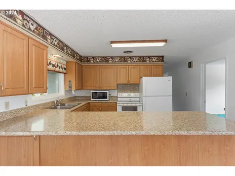 4554 Summit Drive Hood River OR 97031