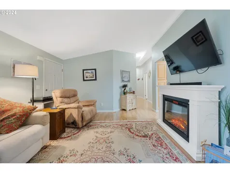 635 S Falcon Street Rockaway Beach OR 97136