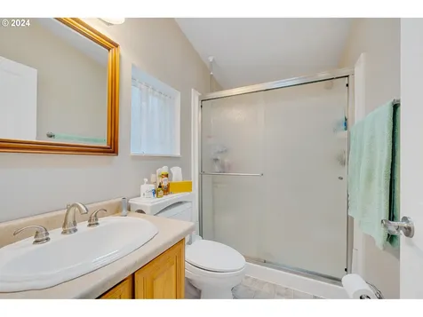 635 S Falcon Street Rockaway Beach OR 97136