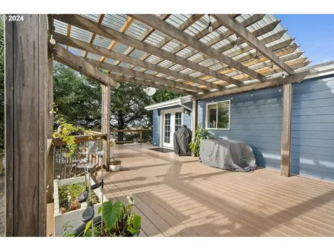 635 S Falcon Street Rockaway Beach OR 97136