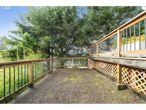 635 S Falcon Street Rockaway Beach OR 97136