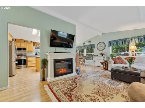 635 S Falcon Street Rockaway Beach OR 97136
