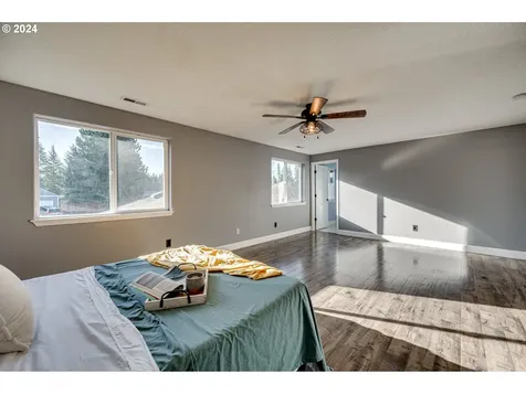 1004 NW 120th Circle Vancouver WA 98685