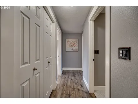 1004 NW 120th Circle Vancouver WA 98685