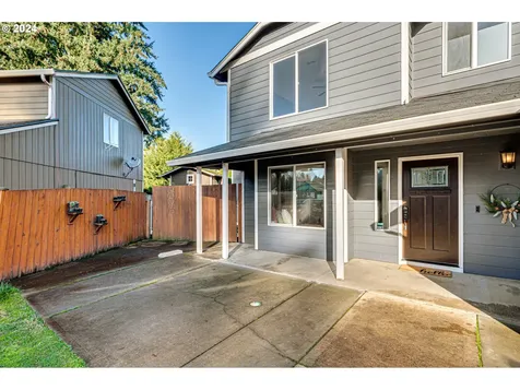 1004 NW 120th Circle Vancouver WA 98685