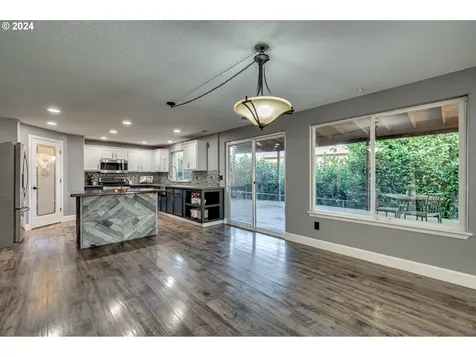1004 NW 120th Circle Vancouver WA 98685
