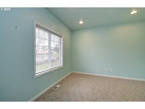 11112 NW 36th Avenue Vancouver WA 98685