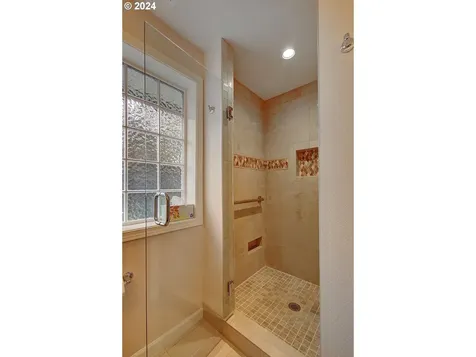 11112 NW 36th Avenue Vancouver WA 98685