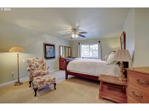 11112 NW 36th Avenue Vancouver WA 98685