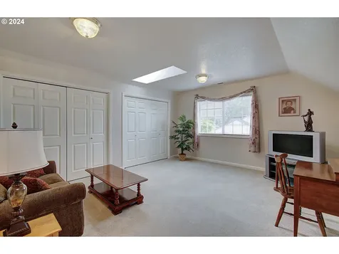 11112 NW 36th Avenue Vancouver WA 98685