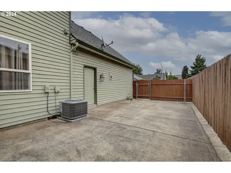 11112 NW 36th Avenue Vancouver WA 98685