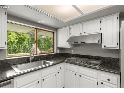5215 Bonita Road Lake Oswego OR 97035
