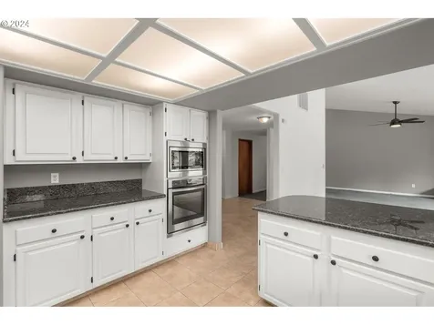 5215 Bonita Road Lake Oswego OR 97035