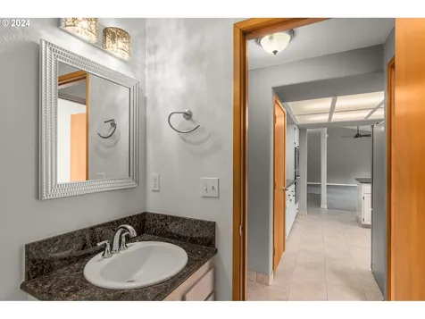 5215 Bonita Road Lake Oswego OR 97035