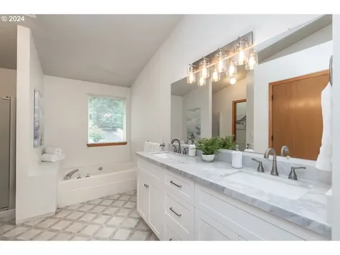 15747 Sw Bristlecone Way Portland OR 97223