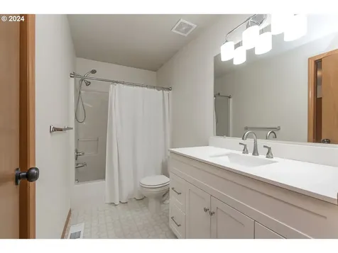 15747 Sw Bristlecone Way Portland OR 97223