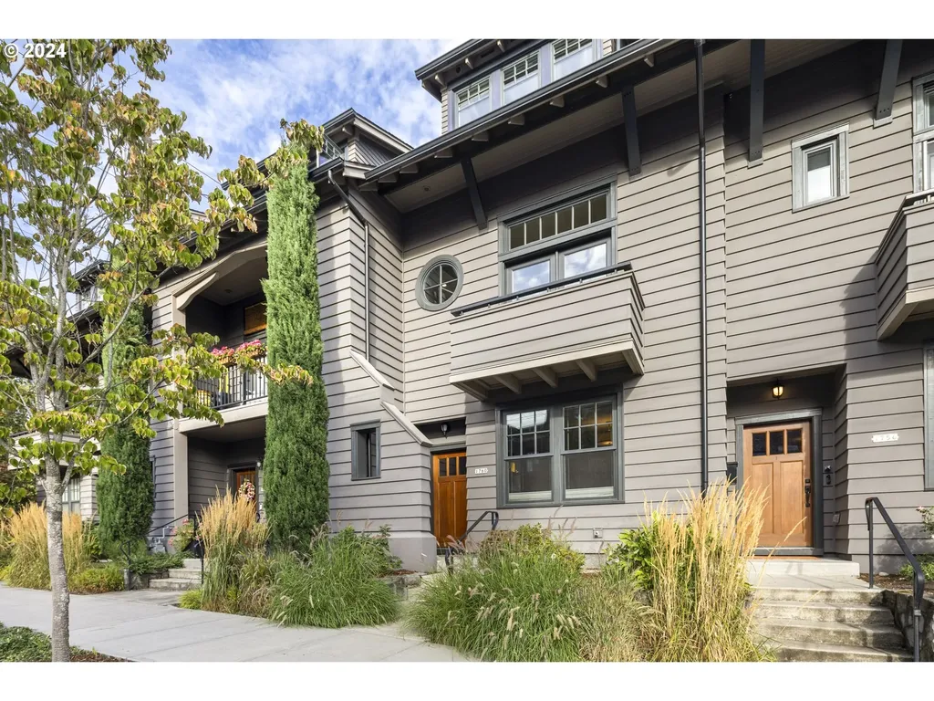 1760 NE 17th Avenue Portland OR 97212