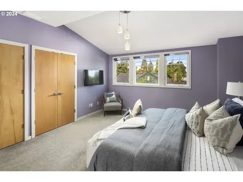 1760 NE 17th Avenue Portland OR 97212