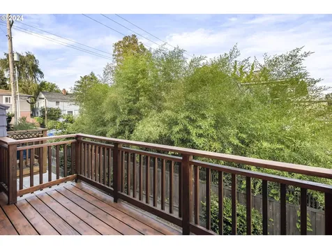 1760 NE 17th Avenue Portland OR 97212