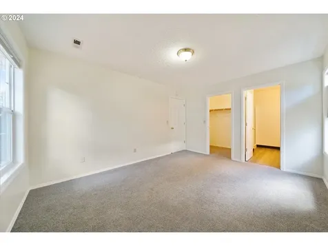 605 Se 34th Avenue Portland OR 97214