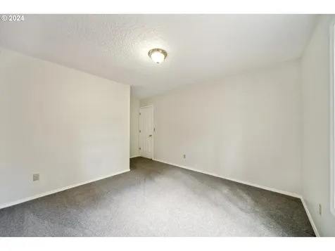 605 Se 34th Avenue Portland OR 97214