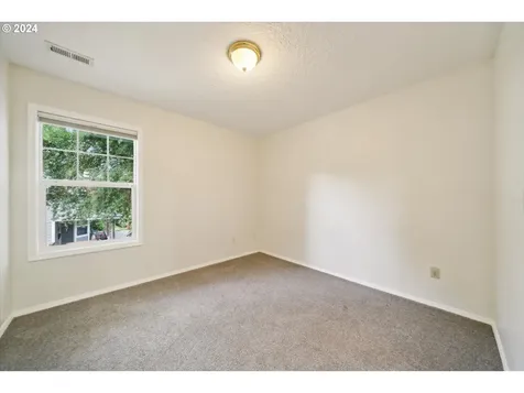 605 Se 34th Avenue Portland OR 97214