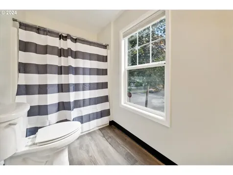 605 Se 34th Avenue Portland OR 97214