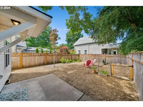 605 Se 34th Avenue Portland OR 97214