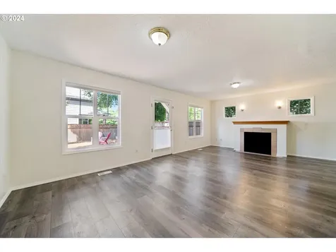 605 Se 34th Avenue Portland OR 97214