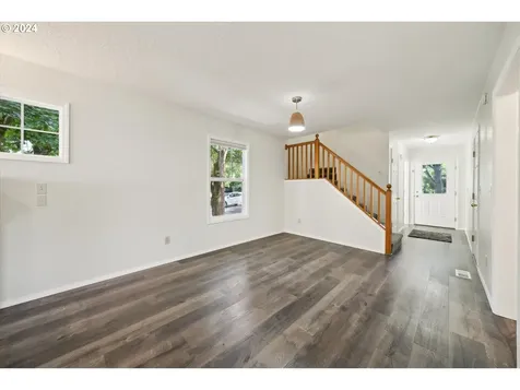 605 Se 34th Avenue Portland OR 97214