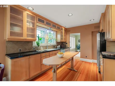 2130 NE Klickitat Street Portland OR 97212