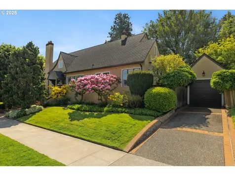 2130 NE Klickitat Street Portland OR 97212