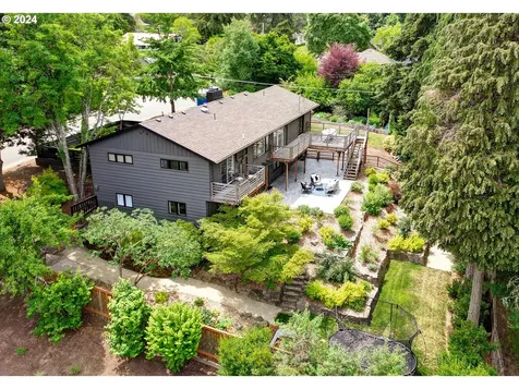 1029 Laurel Street Lake Oswego OR 97034
